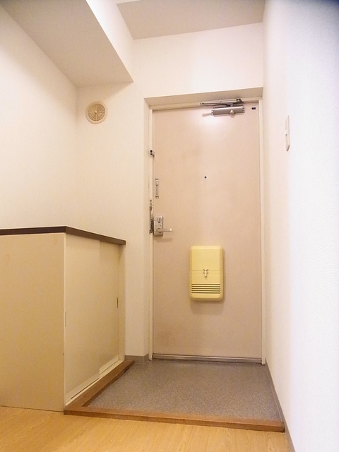 シャトレ山手台0303号室 ※別号室の参考写真です(現況優先)