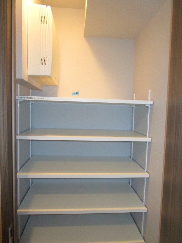 クリオラベルヴィ横濱サウス3階 玄関