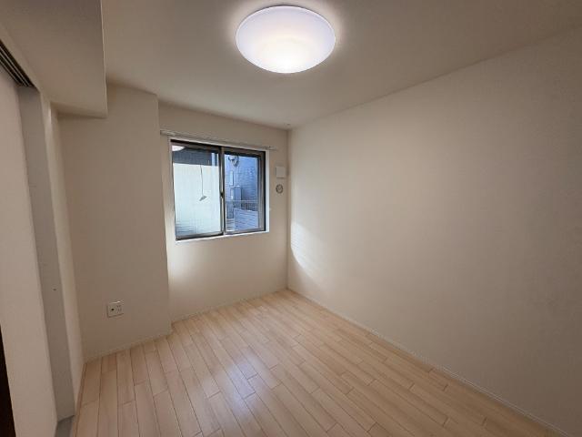 Ｖｅｒｔ　Ｆｏｒｔｕｎｕ（ヴェール　フォルトゥヌ） 洋室1