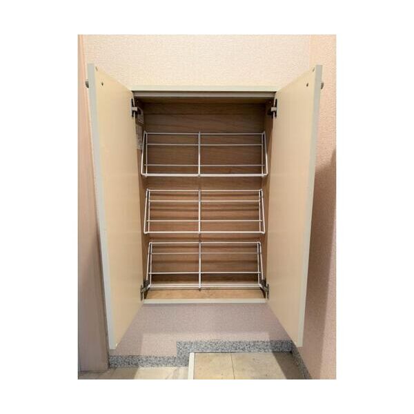 ユナイトステージ上大岡イースト 玄関