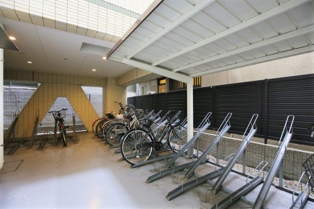 ガラ・シティ五反田3階 駐輪場