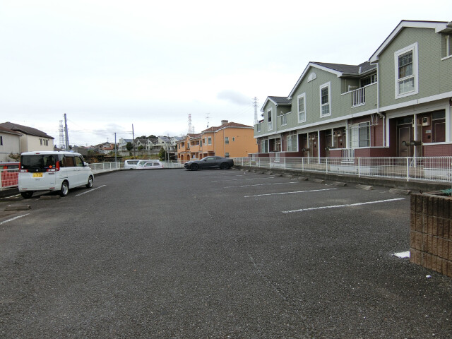 カーザ　ジョバーネ 駐車場も広い