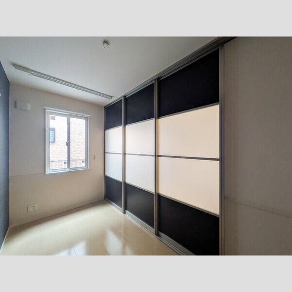 Villa Hermitage Court105号室 洋室4帖