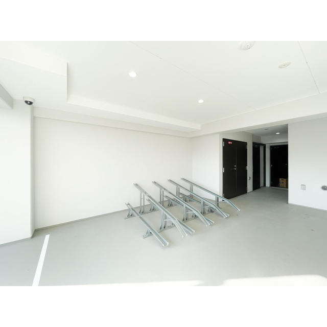 アーバハイツ六町環七北通り0506号室 駐輪場