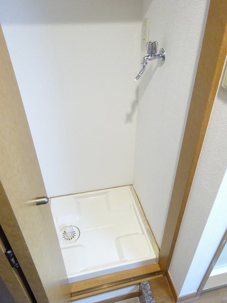 フェニックス芦花公園駅前弐番館107号室 同建物別部屋の参考画像