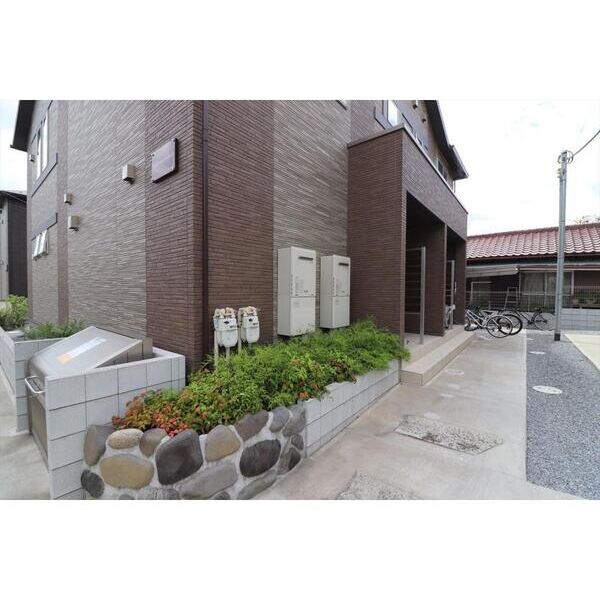 フォレストメゾン八千代B棟 エントランス