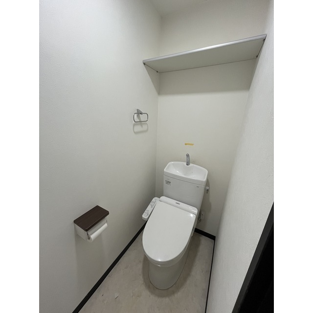 ヒルズヴァンベールD棟3階 同建物別部屋の参考画像