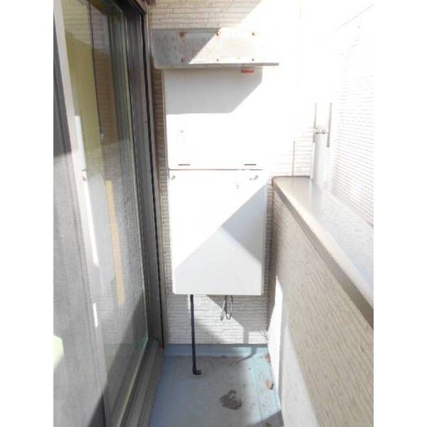 ラフィネ前原 バルコニー