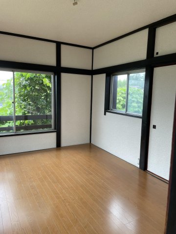 高石戸建 2階寝室の角部屋が一番ビューが良いです。