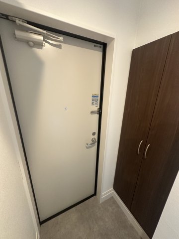 ベイルームグラン扇町EAST101号室 玄関
