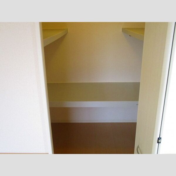 コンコルディア ウォークインクローゼット