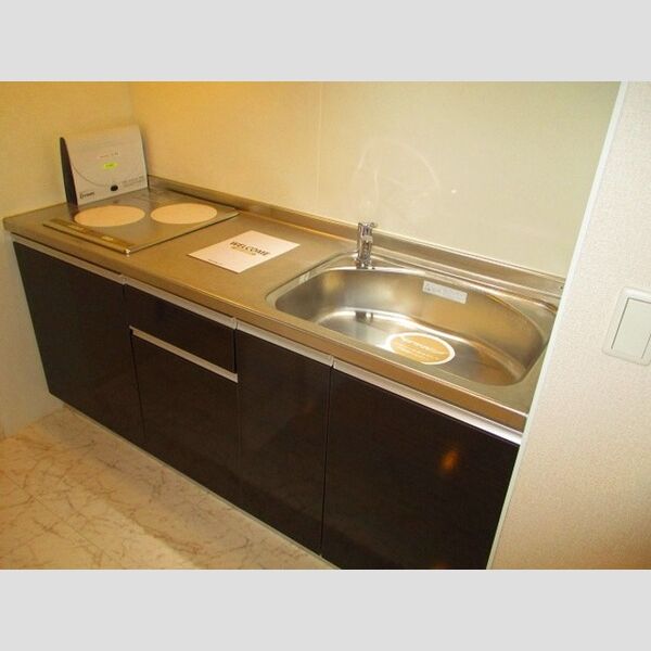 comorebi201号室 システムキッチン　(IH)