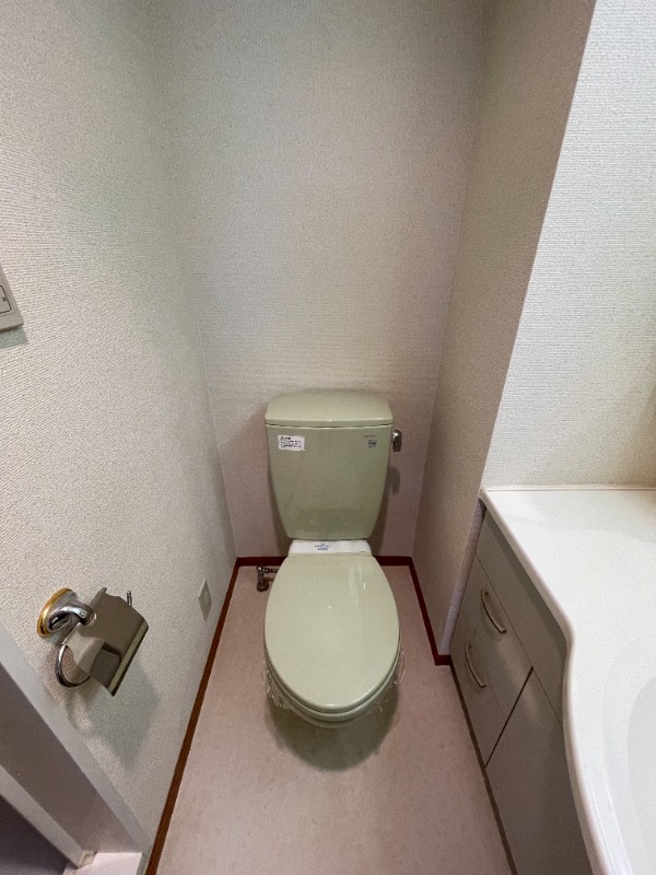 tant　mieux トイレ