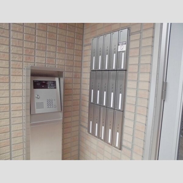 ファミール清澄白河201号室 オートロック・集合ポスト