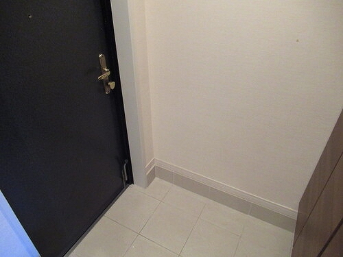 サン・ステージ緑園都市東の街７番館 玄関