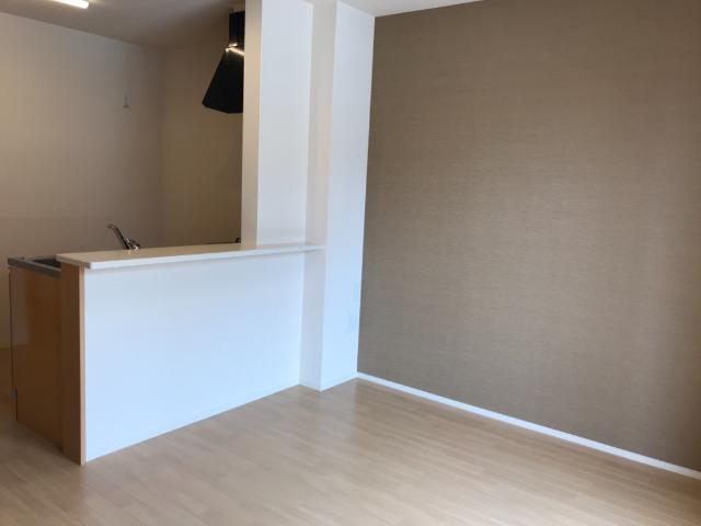 エンブレイス リビング