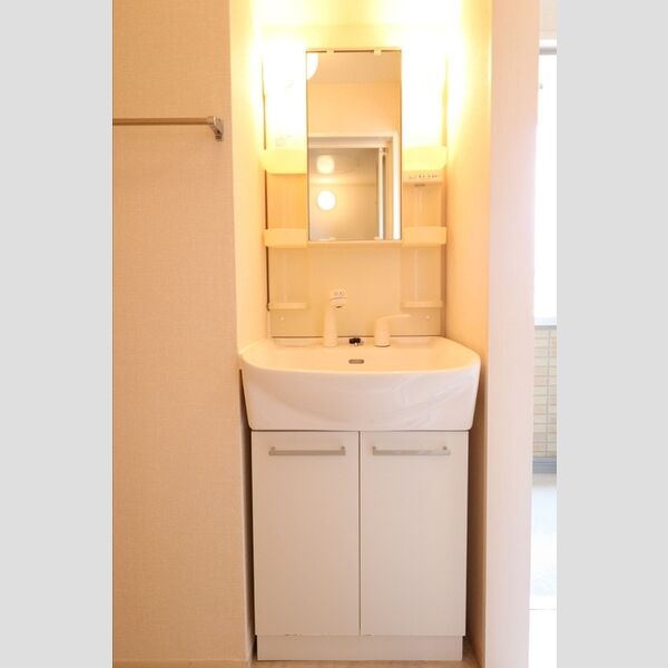 ルガーナ 洗髪洗面化粧台