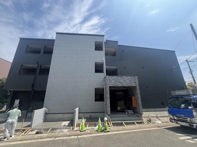 リテイル・ロー 外観