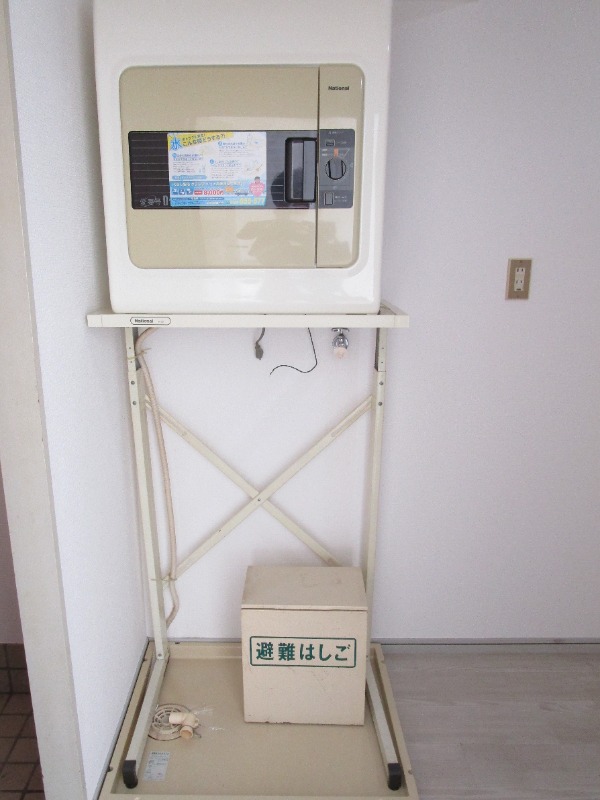 アカデミー徳丸2階 部屋その他