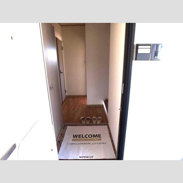 シルヴァンヒルズ302号室 玄関