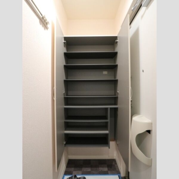 プロシード青葉台　C シューズボックス