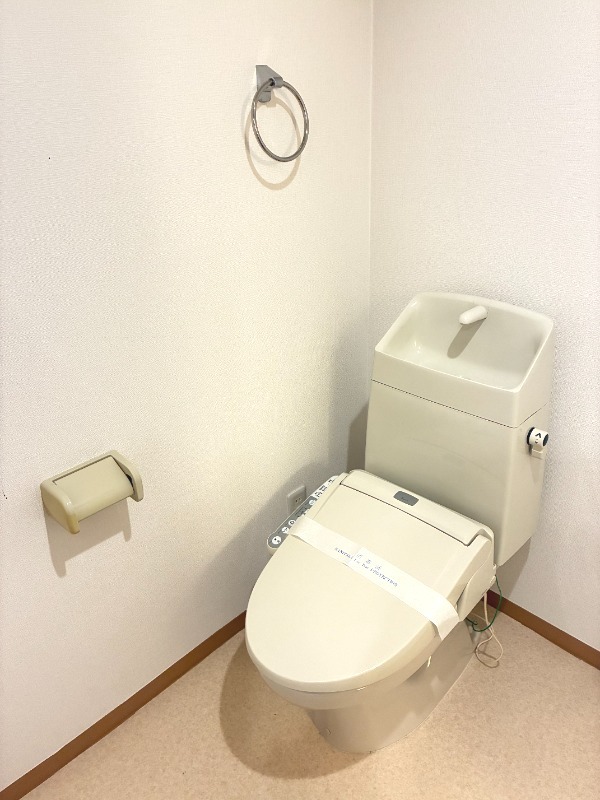 ＷＩＴＨＰＬＡＣＥ大岡1階 トイレ