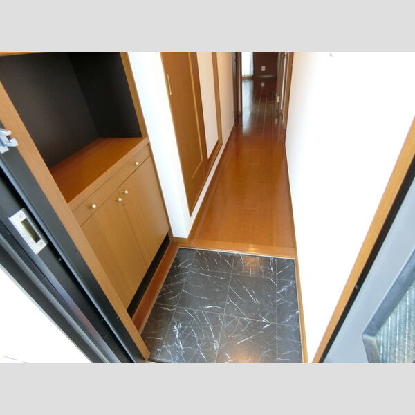 ベルデュール　弐番館 玄関