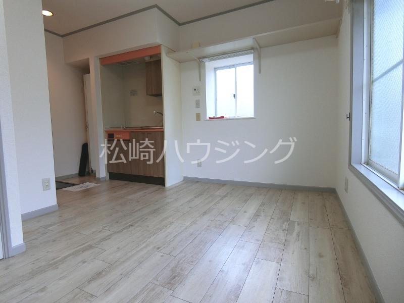 フラット一葉 リビング