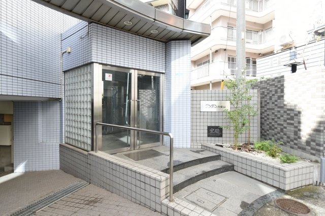 ランデン代官山 エントランス