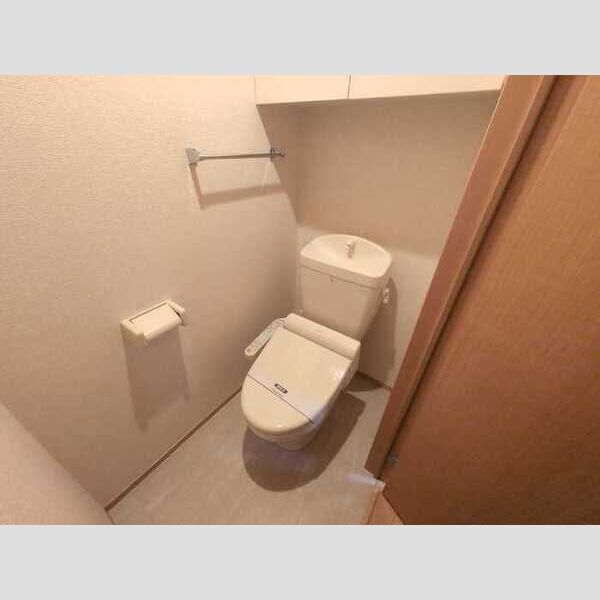 リヴェール等々力　B B101号室　トイレ