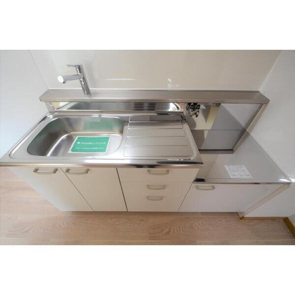 クレセント四ツ木103号室 キッチン