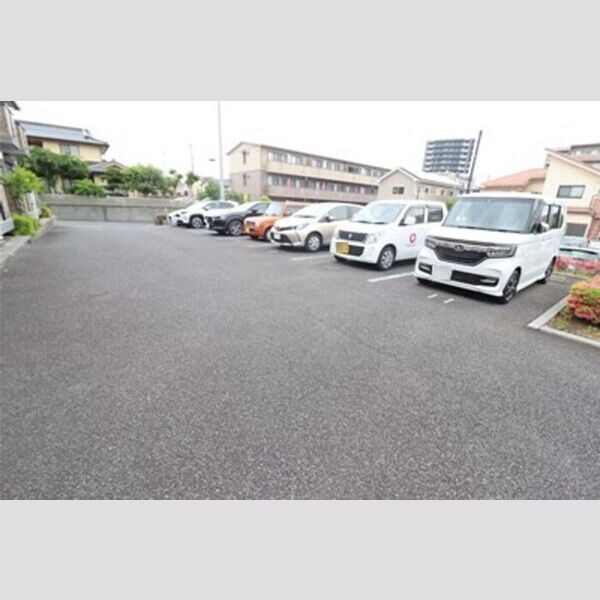 ベルウッド 駐車場