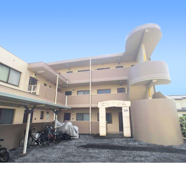 エンブレム202号室 外観