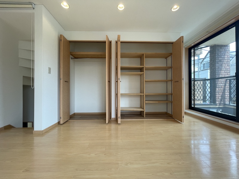 世田谷区北沢 戸建 収納