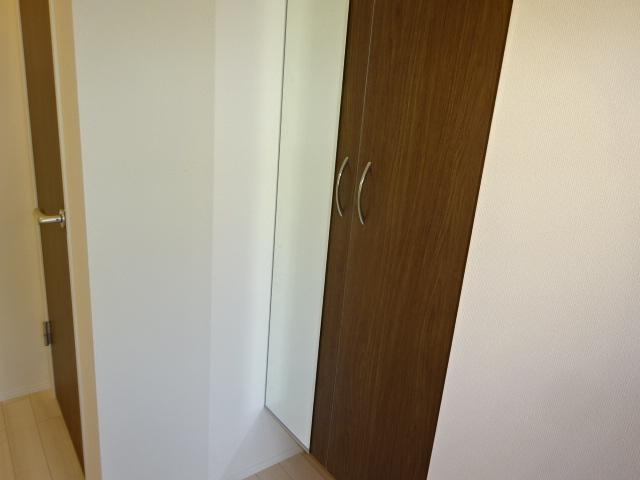 アイルトンハウス101号室 下駄箱