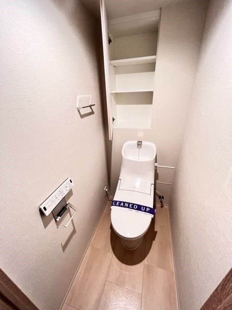 クレヴィアリグゼ日暮里5階 トイレ