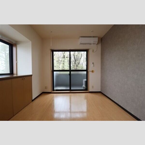 パティオ坂巻301号室 洋室6.7帖