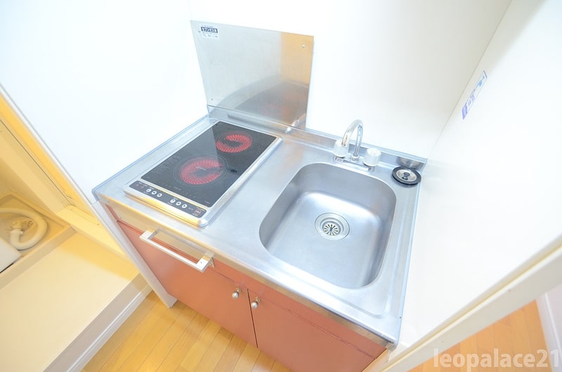 レオパレスサンハイム206号室 専用ゴミ置き場