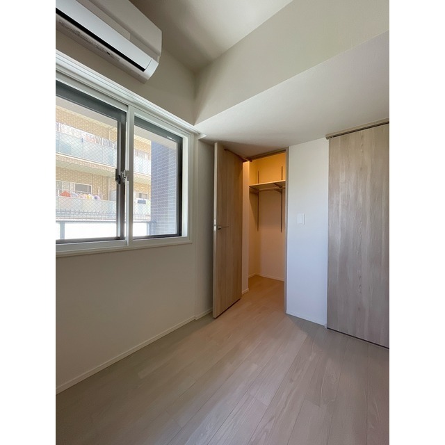 ザ・ケンジントン・レジデンス横濱片倉0111号室 ウォークインクローゼット（寝室①）