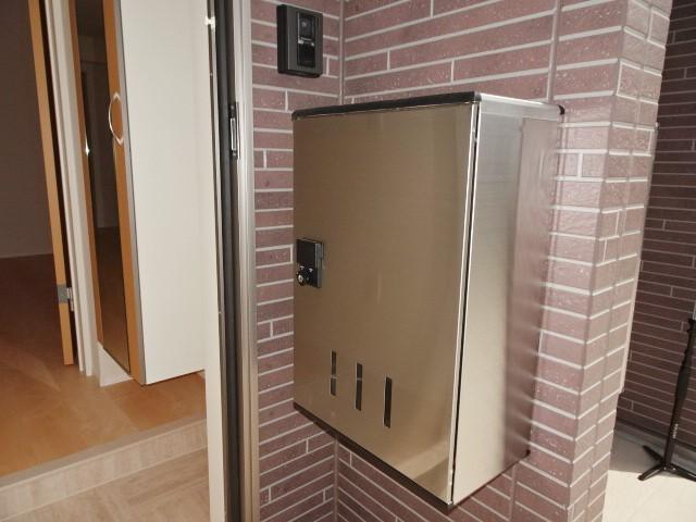 （仮称）小田原市中町アパート新築工事102号室 宅配ＢＯＸ（イメージ）