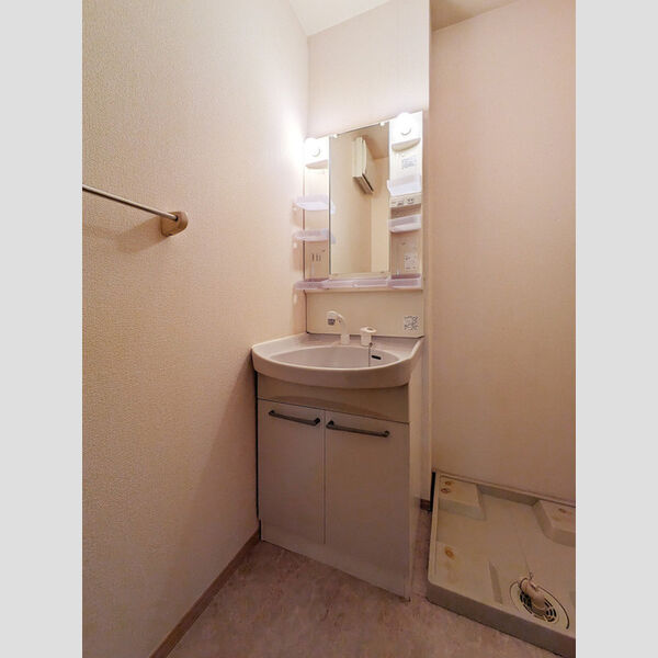 ヴェルドミール102号室 洗髪洗面化粧台