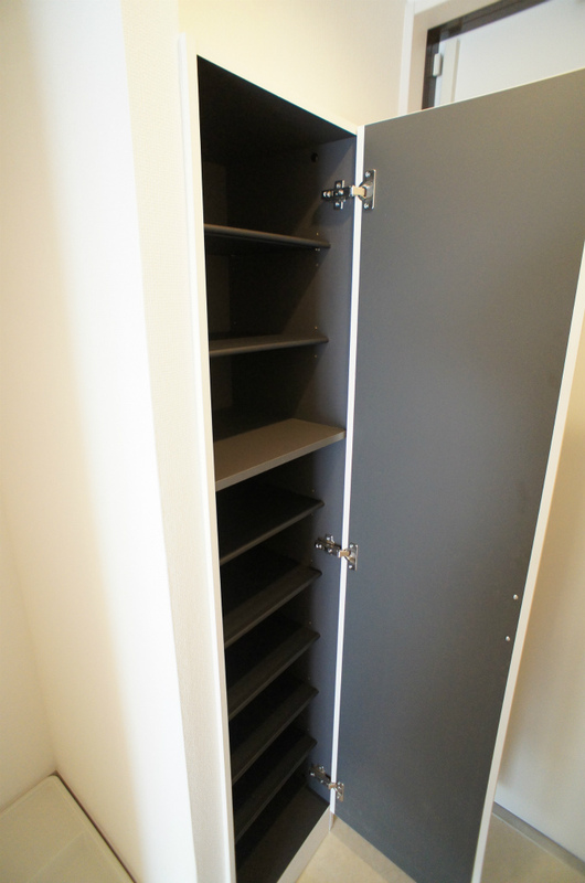 リブリ・踊場1階 収納