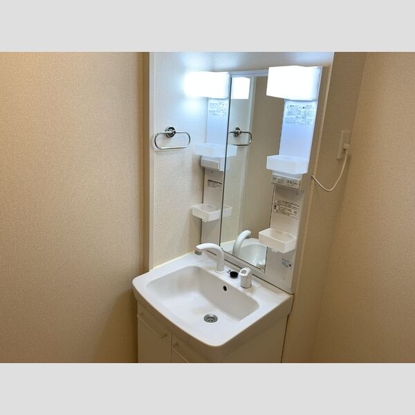 サッビア102号室 洗髪洗面化粧台