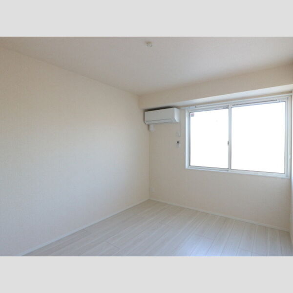 ル・コンフォール103号室 洋室