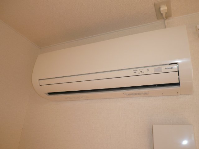 ヴィアーレ・ガーナ403号室 エアコン