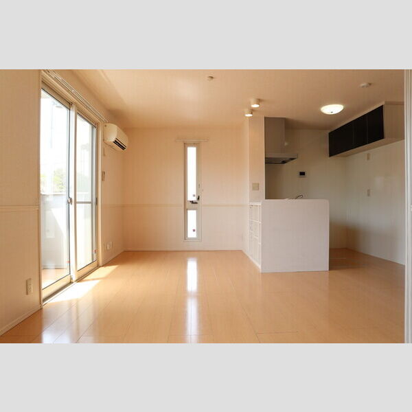 ラフレ仲道　C102号室 LDK