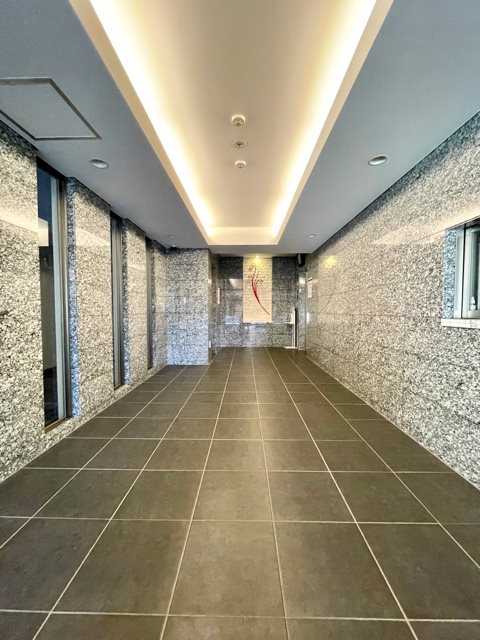 レジディア白金高輪Ⅱ6階 エントランス