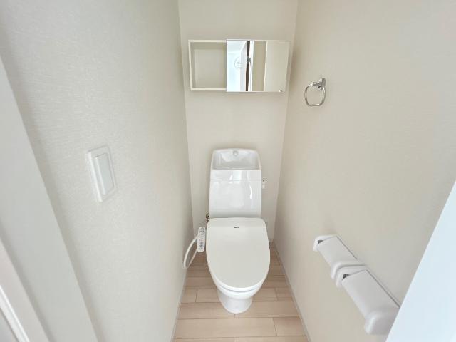 クレリア102号室 トイレ