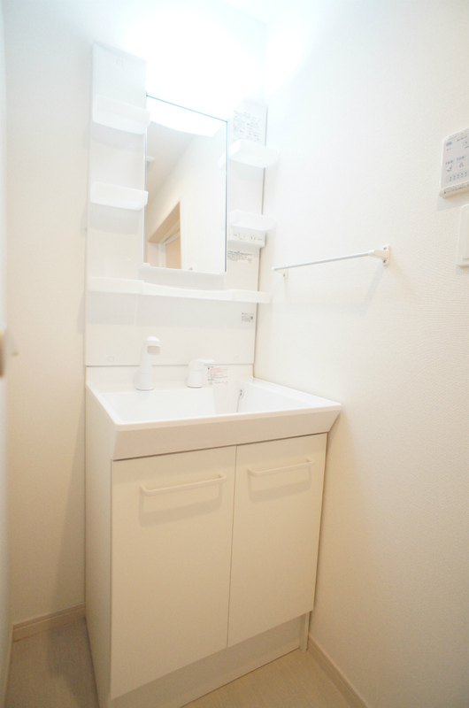 リブリ・藤沢川名3階 洗面