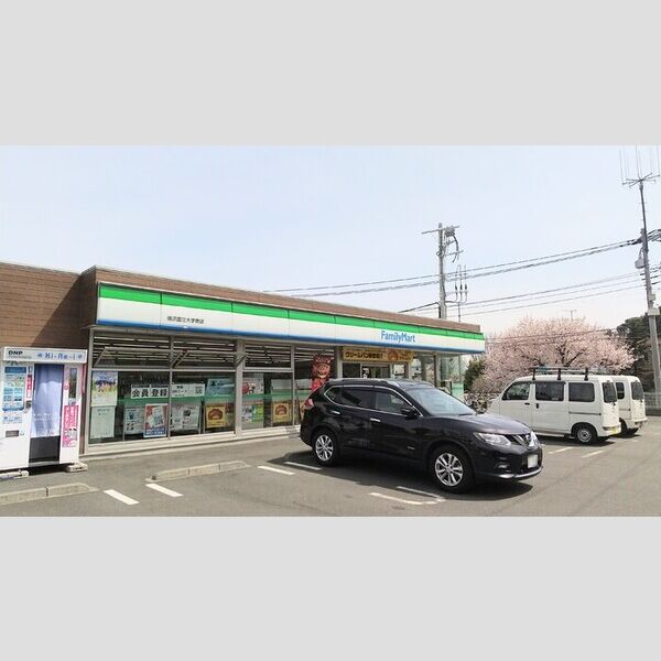 横浜ハウス ファミリーマート
